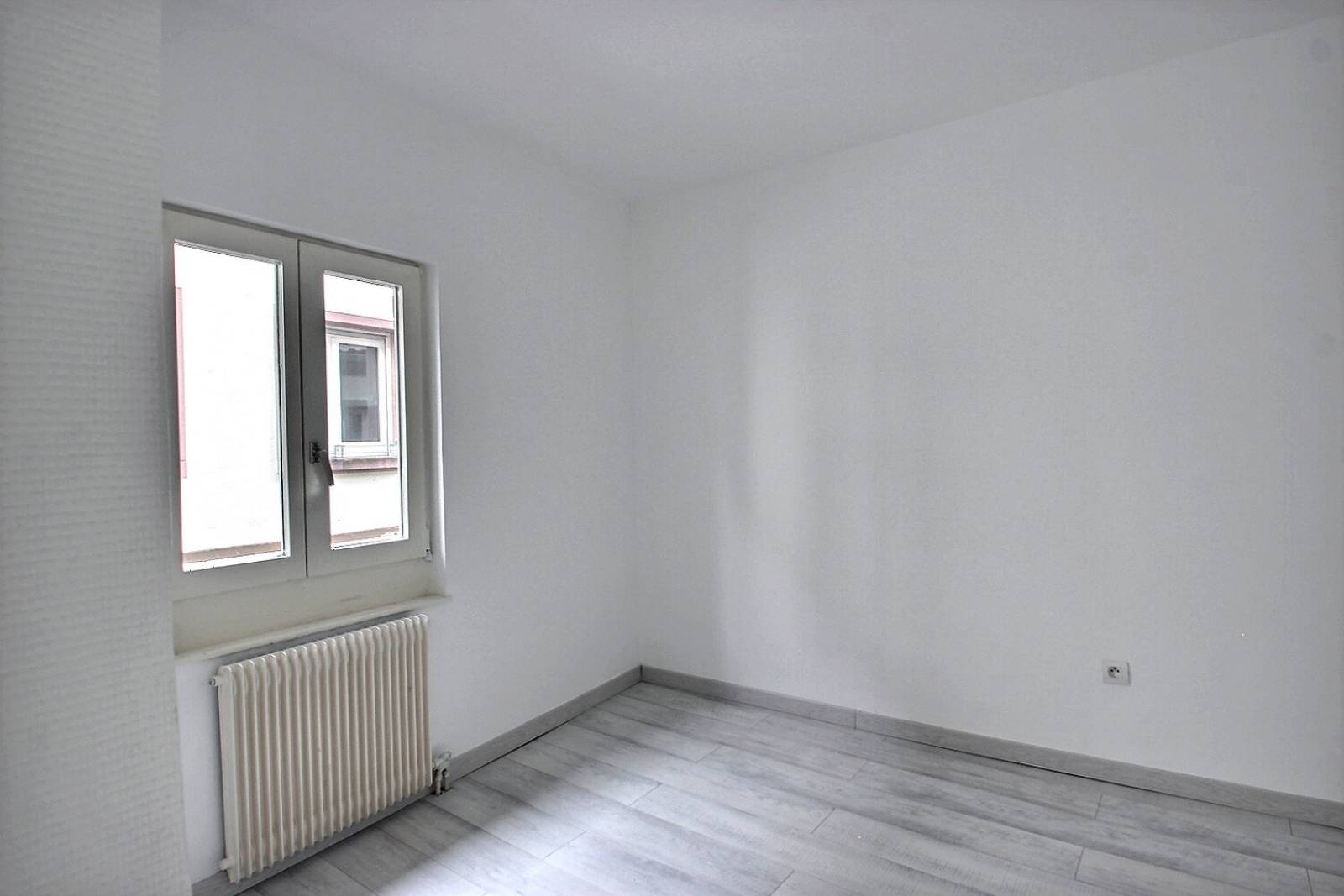 A vendre, au centre ville, appartement F 5 en duplex de 121 m² sur HAGUENAU