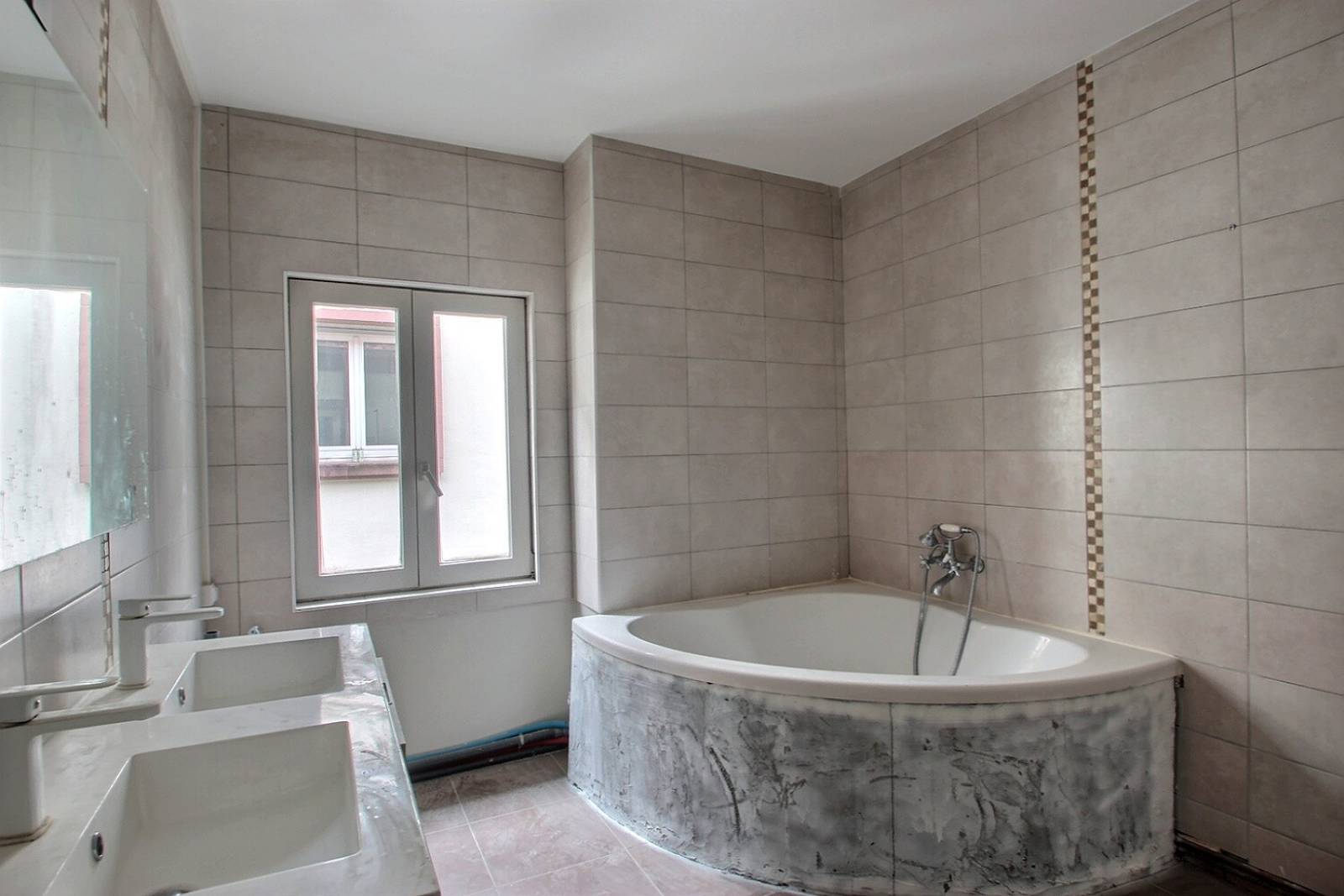 A vendre, au centre ville, appartement F 5 en duplex de 121 m² sur HAGUENAU