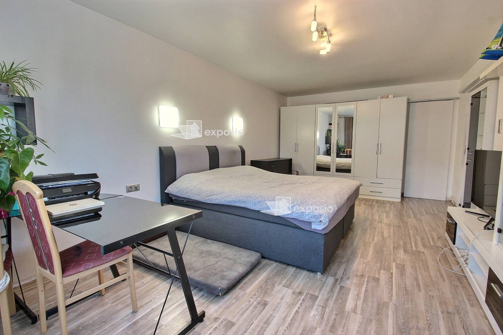 A vendre, maison de 166 m², 7 pièces, 4 chambres avec dépendance à OBERHOFFEN