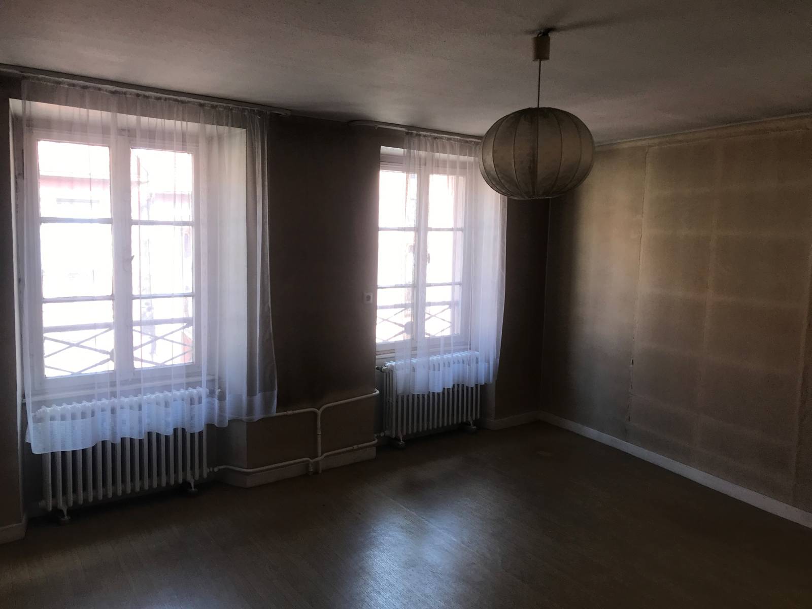 A vendre grand immeuble à rénover de 382 m² en plein centre de Saverne