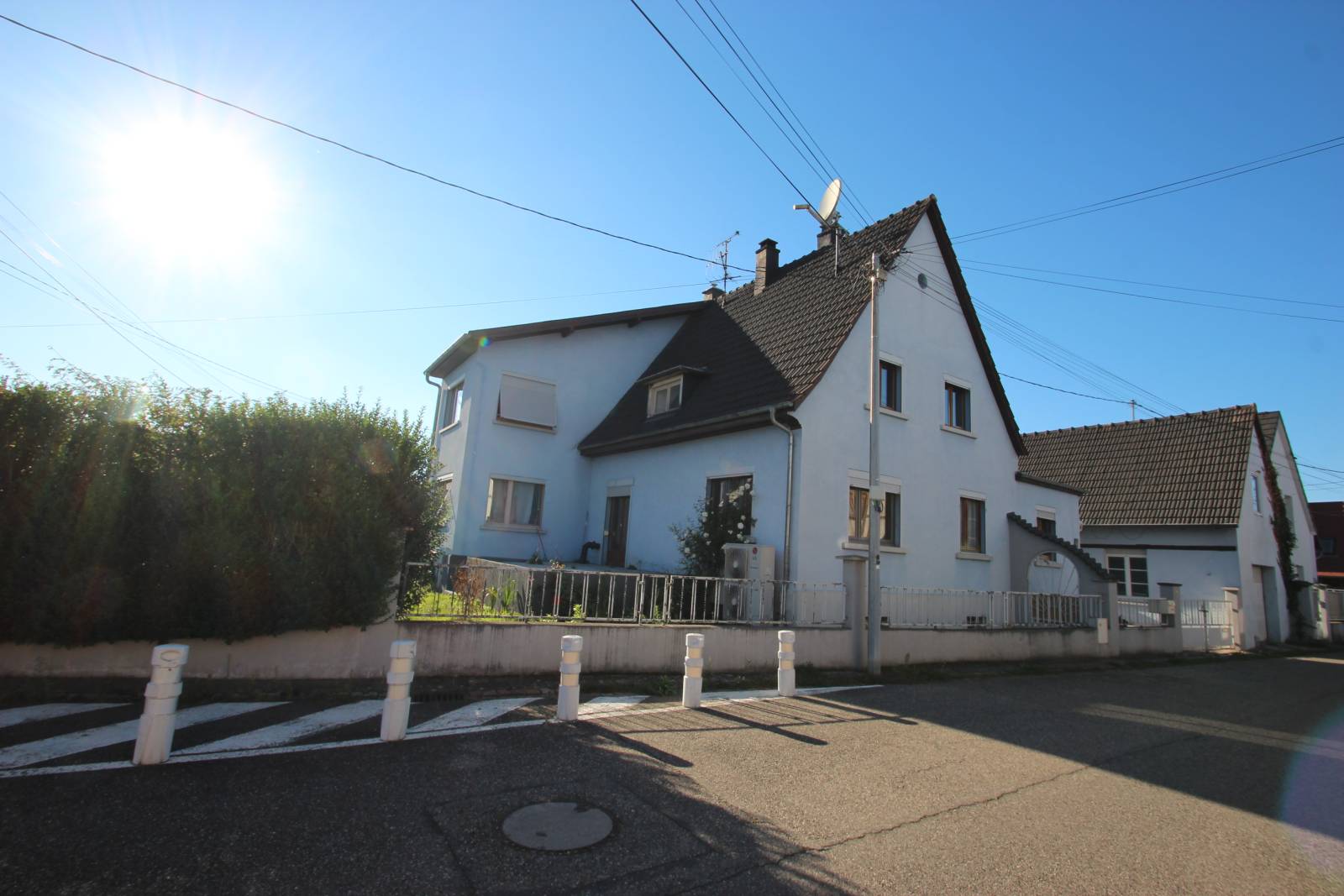 A vendre, maison de 166 m², 7 pièces, 4 chambres avec dépendance à OBERHOFFEN