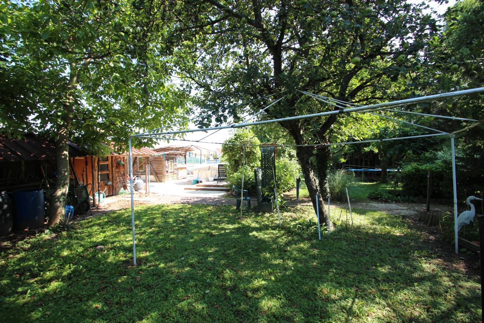 Ensemble immobilier comprenant un restaurant/bar et un appartement à FORSTFELD