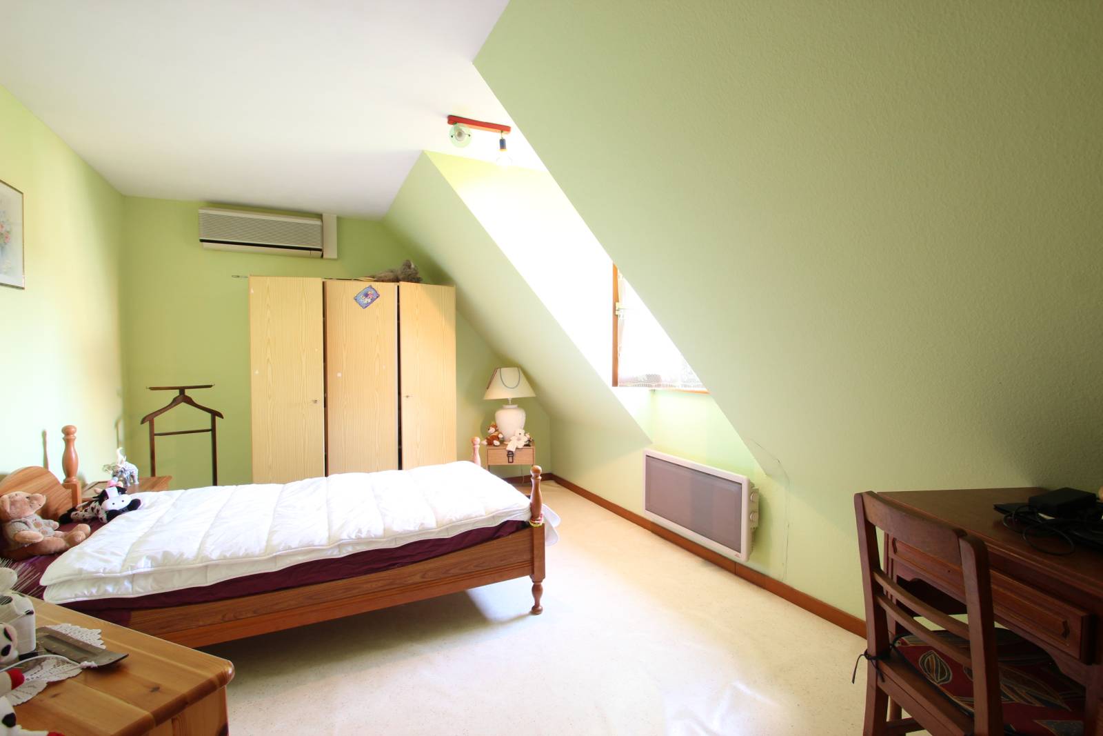 Ensemble immobilier comprenant un restaurant/bar et un appartement à FORSTFELD