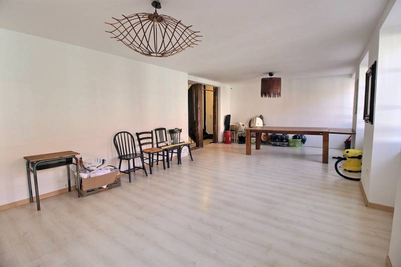 Acheter un appartement de 5 pièces avec 3 chambres et une superficie de 100 m² sur Saverne