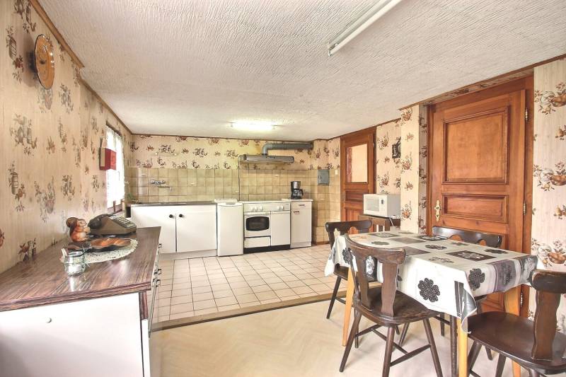 Maison à vendre de 4 pièces et une superficie de 85 m² à rénover  sur Preuschdorf