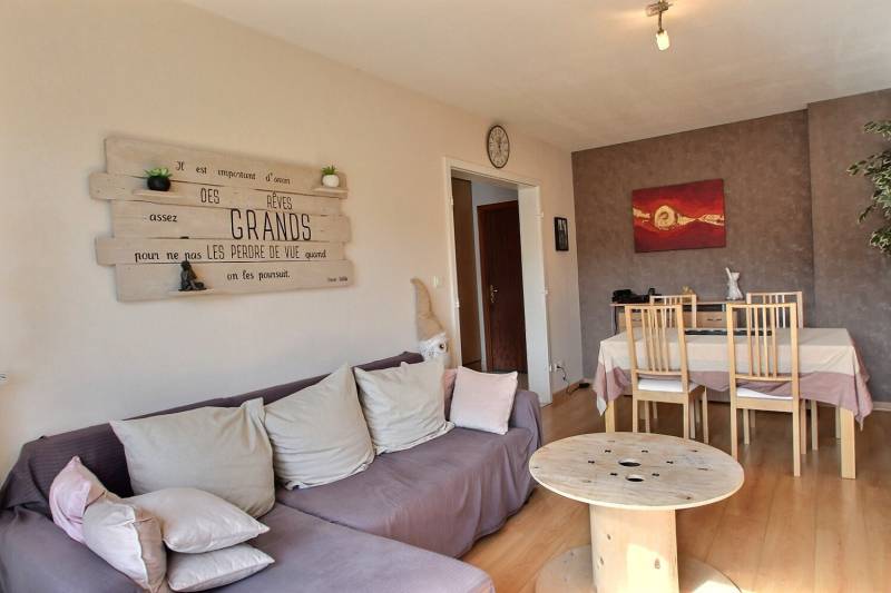 A vendre, maison composée de deux appartements, un deux pièces et un duplex au centre d'HAGUENAU