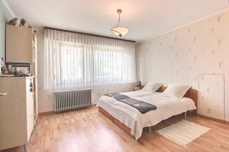 A vendre grande maison de 6 pièces avec triple garage et dépendance et de 177 m² sur Niederbronn les bains