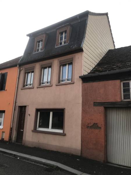 A vendre maison de 4 pièces avec 2 chambres et d'une superficie de 97 m² à DETTWILLER