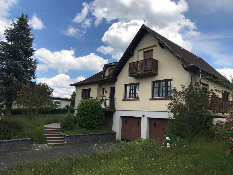 A vendre maison de 7 pièces avec 5 chambres et une superficie de 140 m² à  Phalsbourg