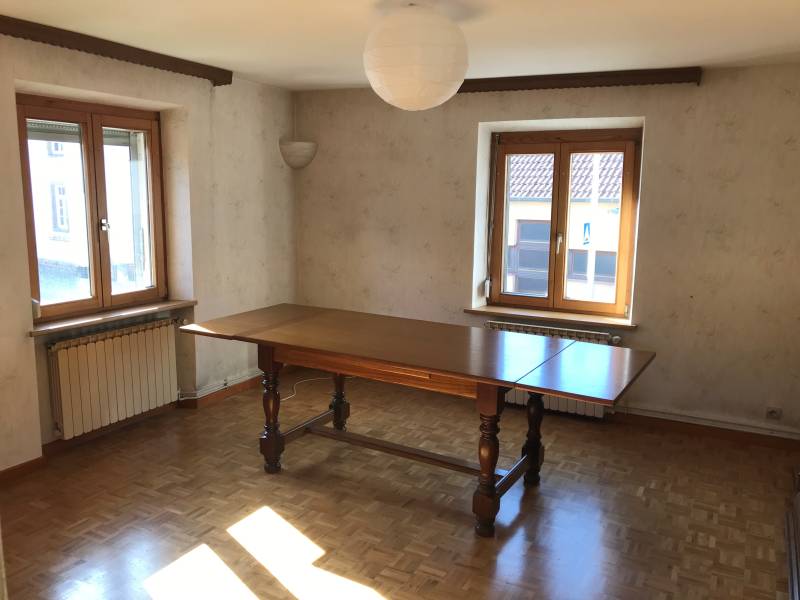 A vendre maison de 5 pièces d'une surface de 115m²  avec 3 chambres, sur 3.85 ares à Monswiller