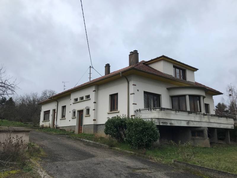 A vendre maison de 10 pièces avec 7 chambres avec dépendance de 200m² et une superficie de 210 m² sur Marmoutier