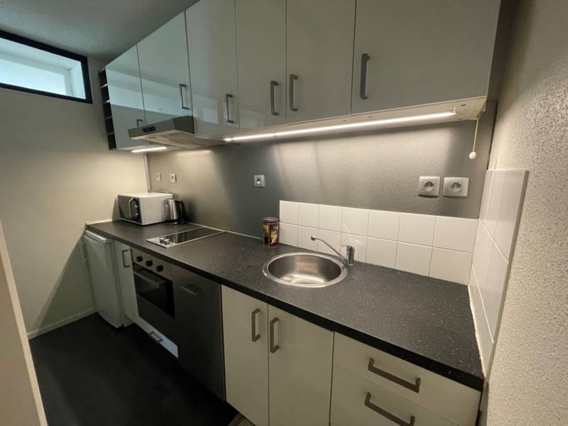 A vendre bel appartement de 2 pièces et de 40 m²  proche du centre de Saverne  avec garage