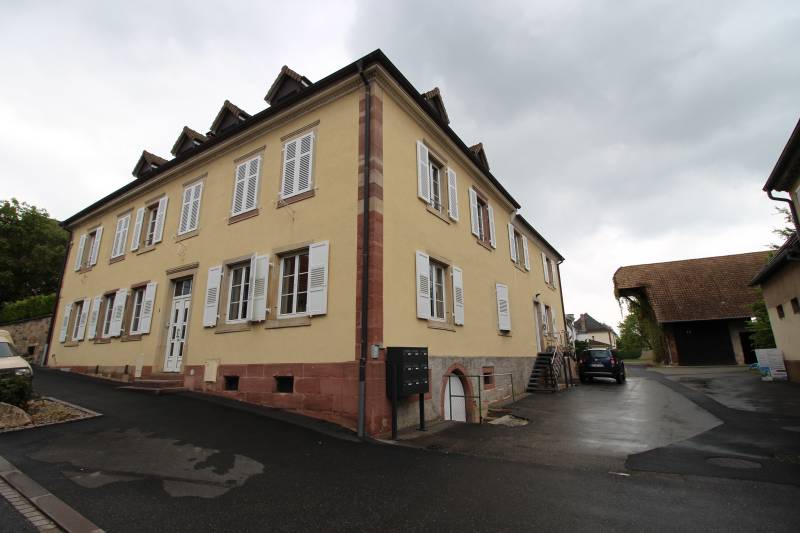 A louer appartement de 3 pièces et une superficie de 59m² au calme avec place de parking à Hochfelden