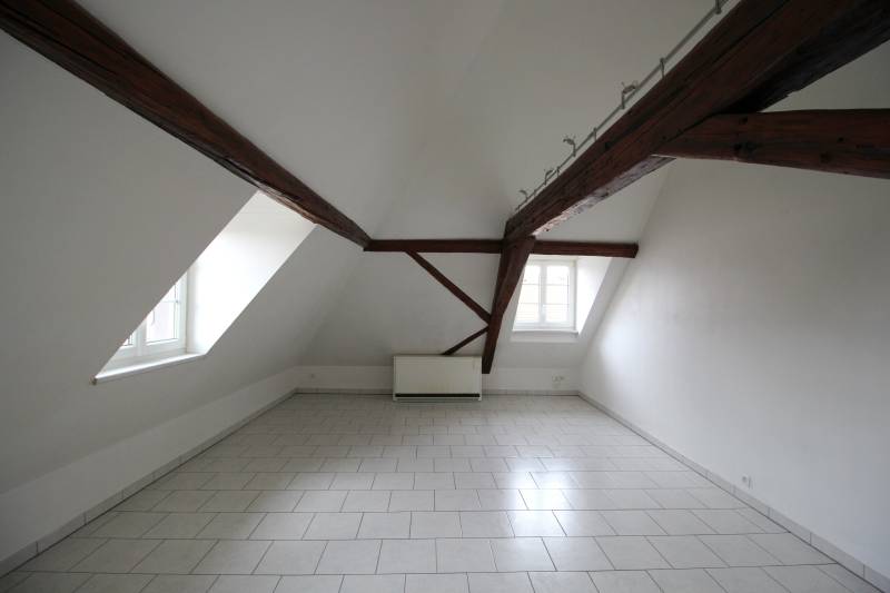 A louer appartement de 3 pièces et une superficie de 59m² au calme avec place de parking à Hochfelden