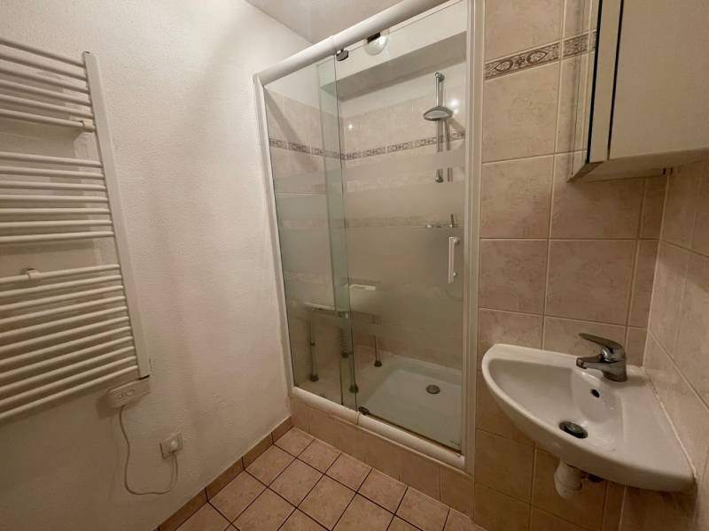 A vendre bel appartement de 2 pièces et de 40 m²  proche du centre de Saverne  avec garage