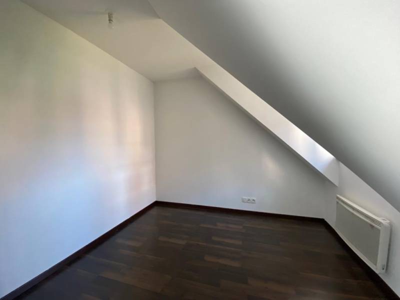 En location appartement de 4 pièces avec 3 chambres et une superficie de 79 m² sur SAVERNE