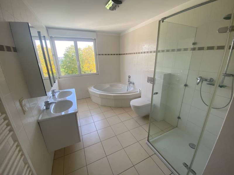 A louer Maison de 4 pièces avec 3 chambres et une superficie de 154 m² sur Saverne