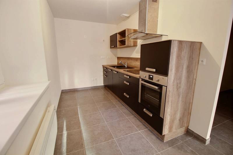 En location appartement de 4 pièces en trIplex avec 3 chambres et une superficie de 130 m² sur Saverne