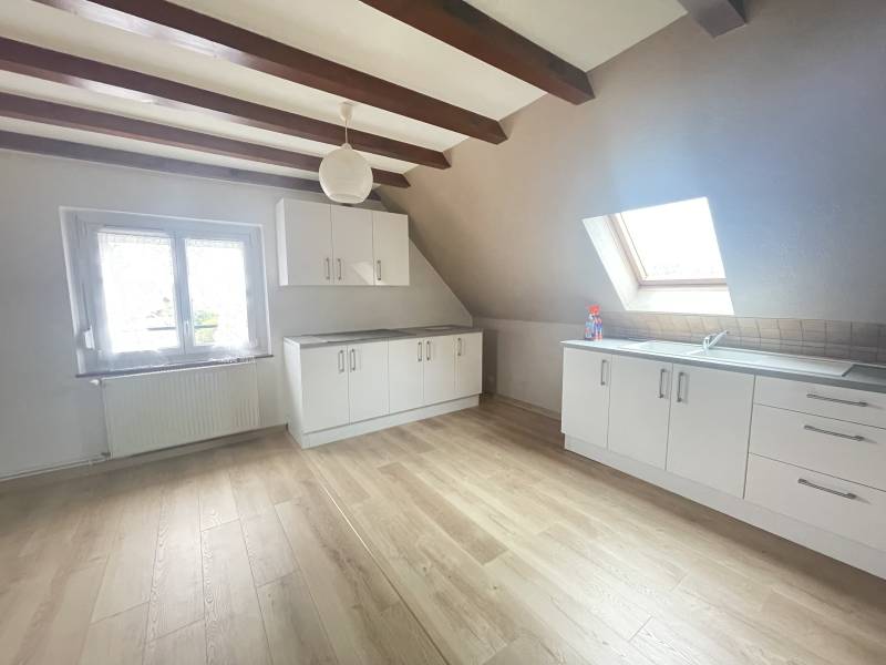 A louer maison de 4 pièces avec 2 chambres et une superficie de 105 m² sur Schwindratzheim