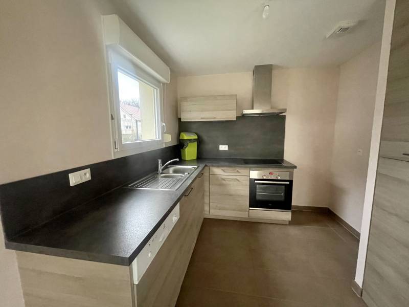 Magnifique Maison moderne à la location de 5 pièces avec 3 chambres et un garage à ENGWILLER